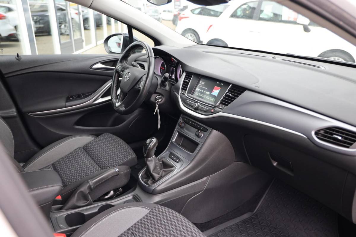 Opel Astra Opel Astra Sports Tourer 1.2 Edition|Trekhaak|PDC|Apple carplay/android auto|Cruise|