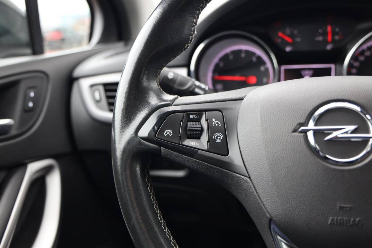 Opel Astra Opel Astra Sports Tourer 1.2 Edition|Trekhaak|PDC|Apple carplay/android auto|Cruise|
