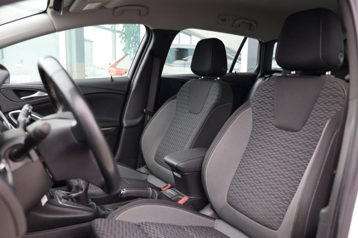 Opel Astra Opel Astra Sports Tourer 1.2 Edition|Trekhaak|PDC|Apple carplay/android auto|Cruise|