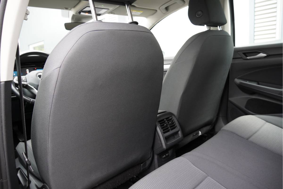 Volkswagen Golf Volkswagen Golf 1.0 TSI 5drs Edition BJ2021 Lmv 17″ | Led V+A | Pdc | App-Connect | Virtual cockpit | Climate control | Getint glas