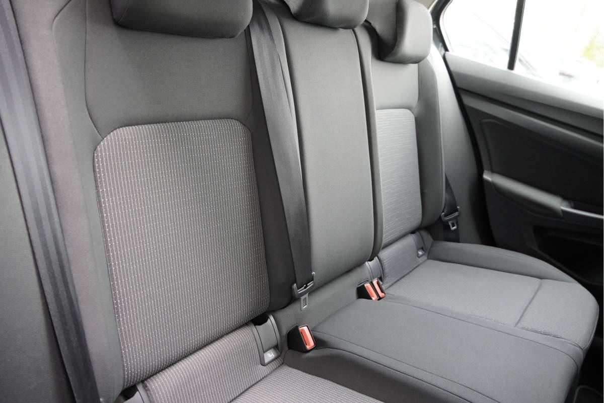 Volkswagen Golf Volkswagen Golf 1.0 TSI 5drs Edition BJ2021 Lmv 17″ | Led V+A | Pdc | App-Connect | Virtual cockpit | Climate control | Getint glas