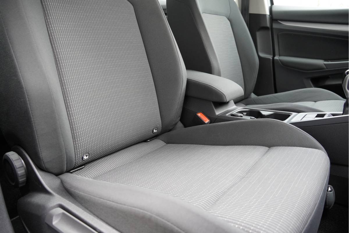 Volkswagen Golf Volkswagen Golf 1.0 TSI 5drs Edition BJ2021 Lmv 17″ | Led V+A | Pdc | App-Connect | Virtual cockpit | Climate control | Getint glas
