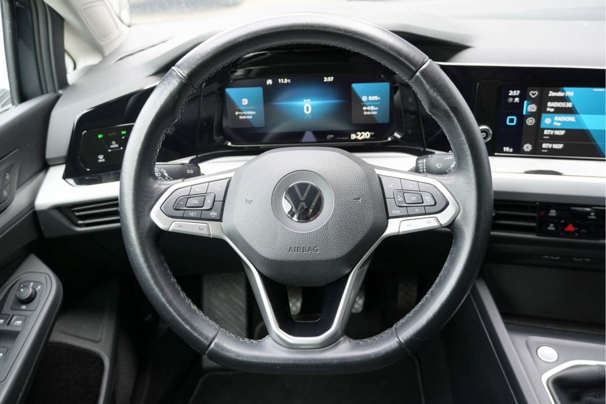Volkswagen Golf Volkswagen Golf 1.0 TSI 5drs Edition BJ2021 Lmv 17″ | Led V+A | Pdc | App-Connect | Virtual cockpit | Climate control | Getint glas