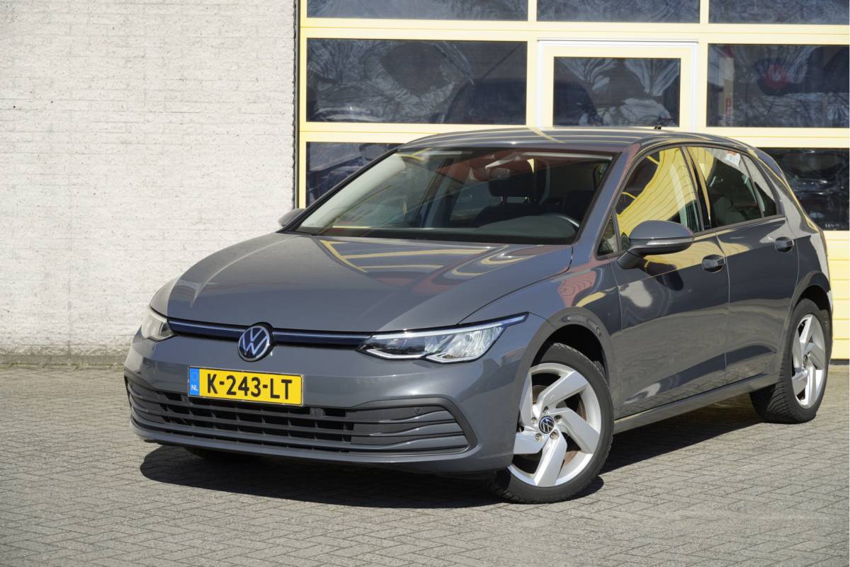 Volkswagen Golf Volkswagen Golf 1.0 TSI 5drs Edition BJ2021 Lmv 17″ | Led V+A | Pdc | App-Connect | Virtual cockpit | Climate control | Getint glas