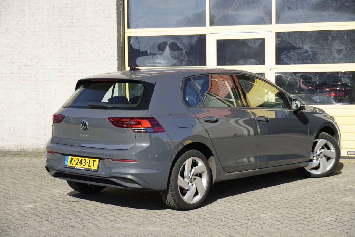 Volkswagen Golf Volkswagen Golf 1.0 TSI 5drs Edition BJ2021 Lmv 17″ | Led V+A | Pdc | App-Connect | Virtual cockpit | Climate control | Getint glas