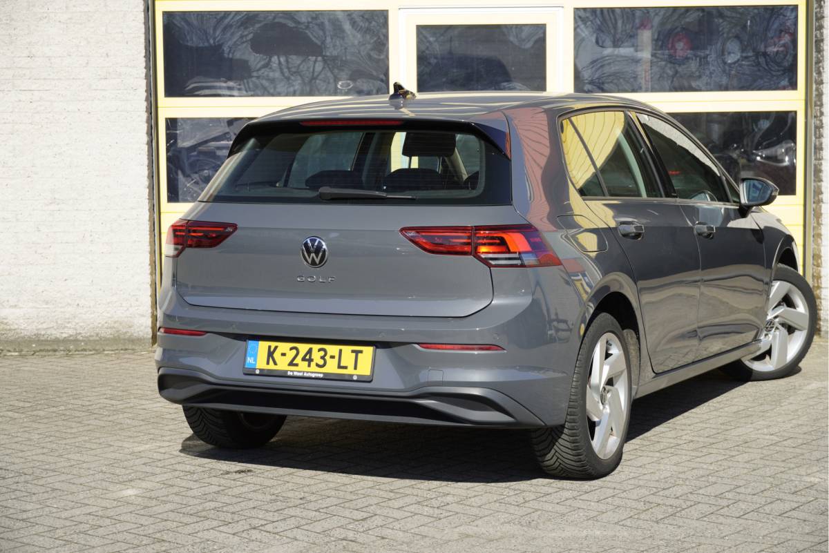 Volkswagen Golf Volkswagen Golf 1.0 TSI 5drs Edition BJ2021 Lmv 17″ | Led V+A | Pdc | App-Connect | Virtual cockpit | Climate control | Getint glas