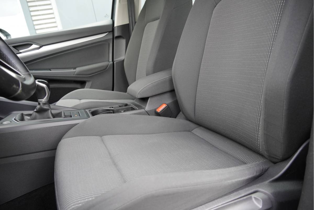 Volkswagen Golf Volkswagen Golf 1.0 TSI 5drs Edition BJ2021 Lmv 17″ | Led V+A | Pdc | App-Connect | Virtual cockpit | Climate control | Getint glas