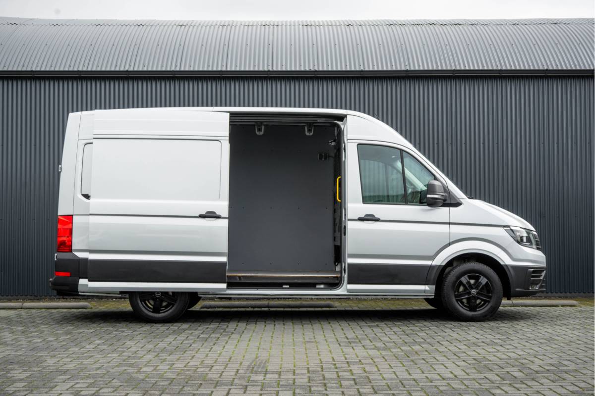 Volkswagen Crafter Volkswagen Crafter L3H3 | 140 PK | Automaat | Carplay | Camera | Adapt.Cruise | Trekhaak 3.0T