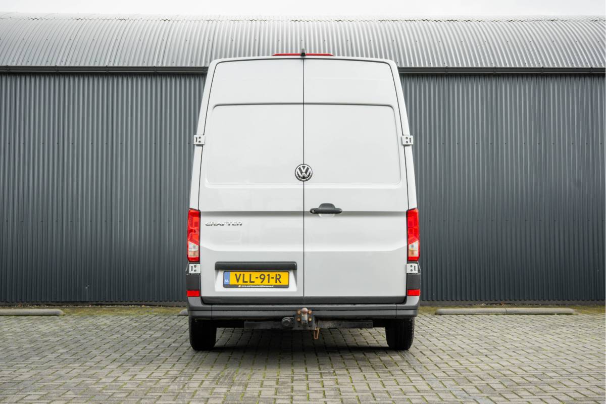 Volkswagen Crafter Volkswagen Crafter L3H3 | 140 PK | Automaat | Carplay | Camera | Adapt.Cruise | Trekhaak 3.0T