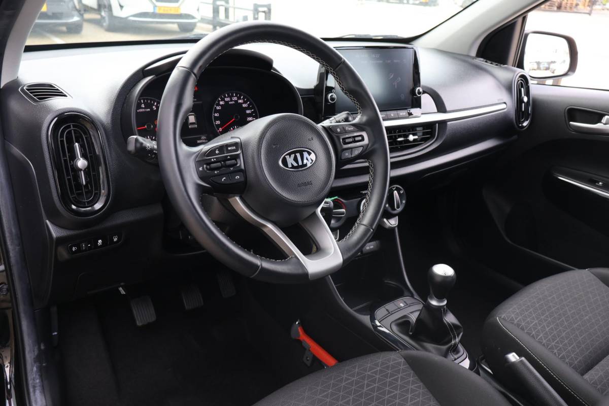 Kia Picanto Kia Picanto 1.0 DPi DynamicLine 1e Eigenaar | Dealer Onderh | NAP | BTW | Camera | Carplay | MultiMedia | Cruise | DAB | Start/Stop | Hill-Hold