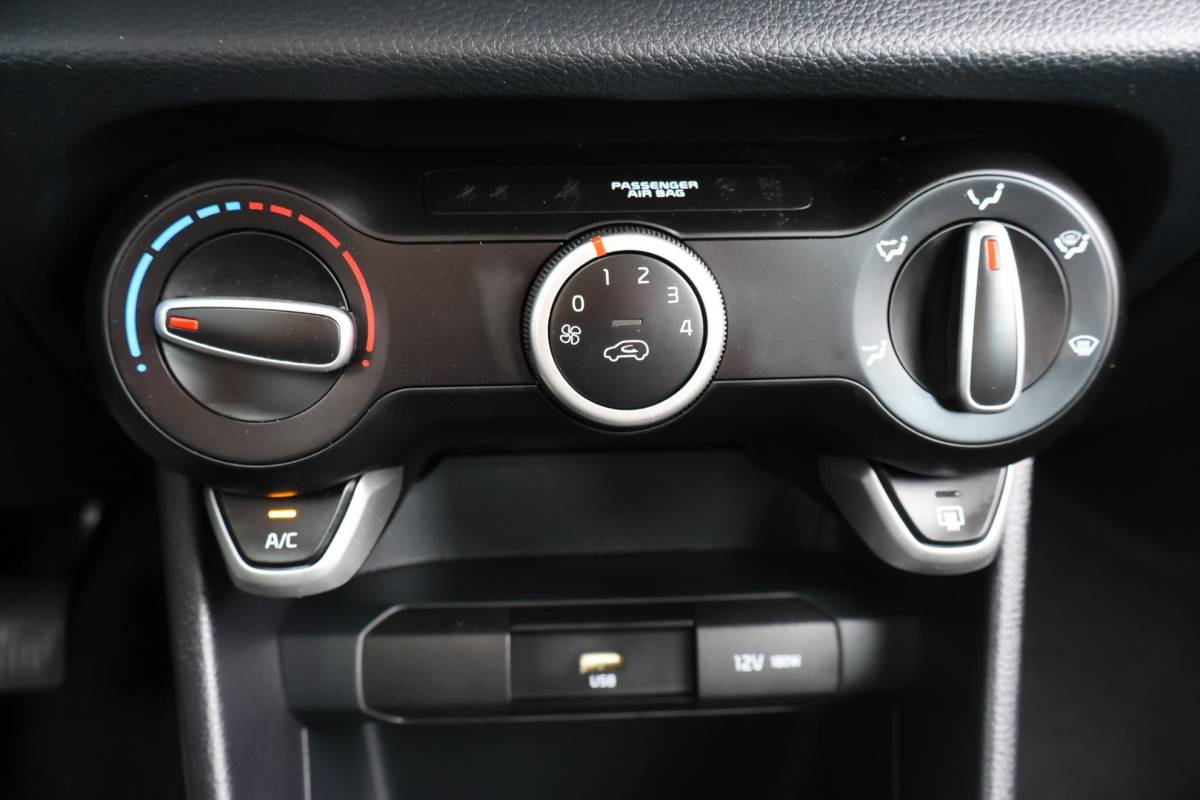 Kia Picanto Kia Picanto 1.0 DPi DynamicLine 1e Eigenaar | Dealer Onderh | NAP | BTW | Camera | Carplay | MultiMedia | Cruise | DAB | Start/Stop | Hill-Hold
