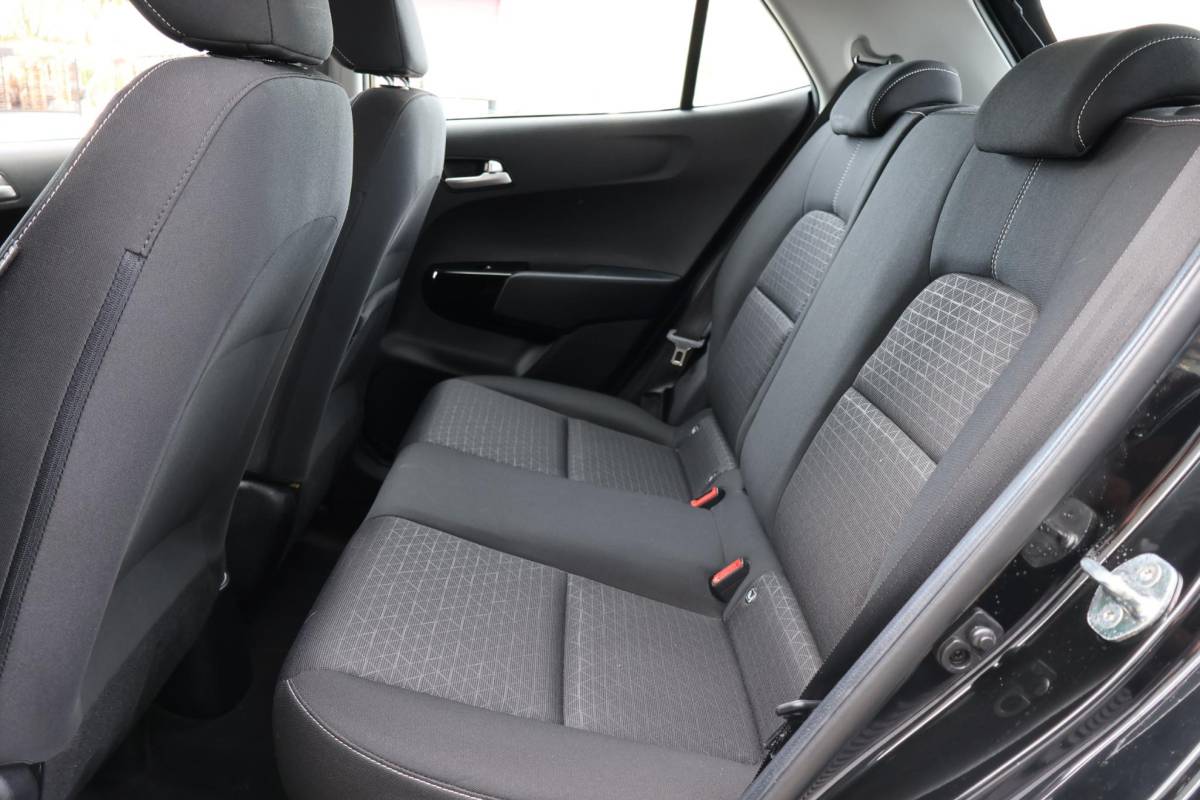 Kia Picanto Kia Picanto 1.0 DPi DynamicLine 1e Eigenaar | Dealer Onderh | NAP | BTW | Camera | Carplay | MultiMedia | Cruise | DAB | Start/Stop | Hill-Hold
