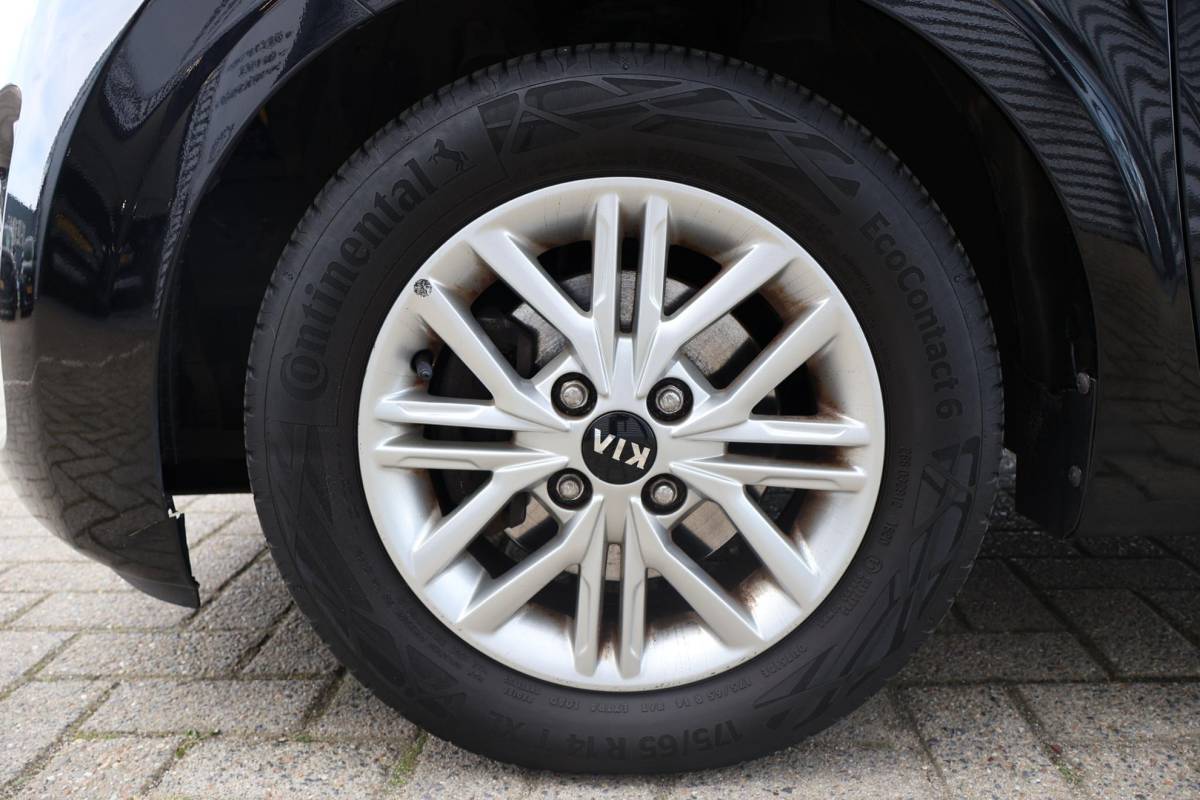 Kia Picanto Kia Picanto 1.0 DPi DynamicLine 1e Eigenaar | Dealer Onderh | NAP | BTW | Camera | Carplay | MultiMedia | Cruise | DAB | Start/Stop | Hill-Hold