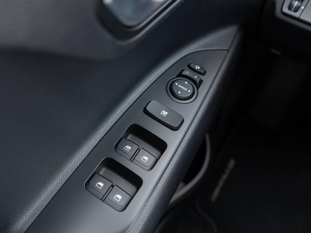 Kia Stonic Kia Stonic 1.0 T-GDi DynamicLinePlusLine | 120PK | Keyless | Navi | Clima | Cruise |