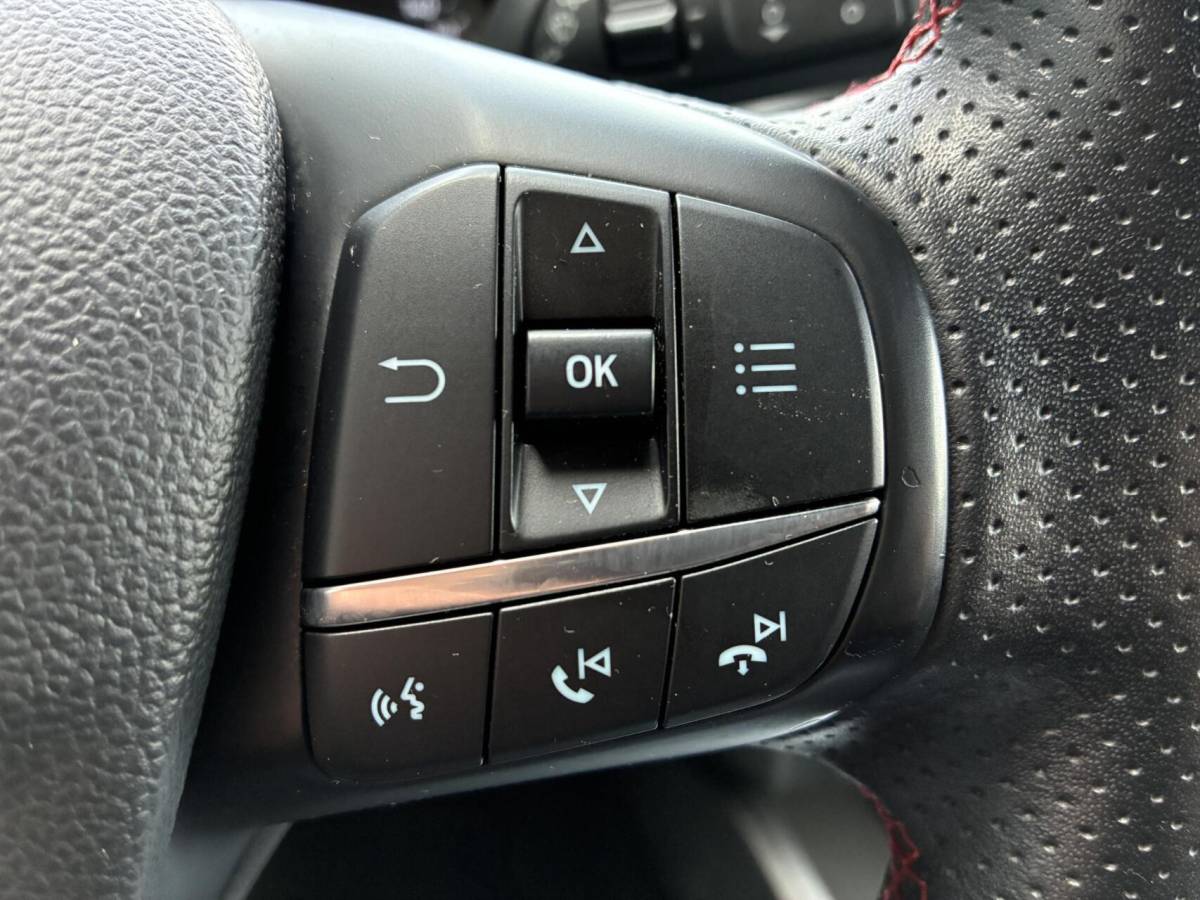 Ford Focus Ford Focus 1.0 125 PK EcoBoost ST Line Business | AIRCO | PDC | CAMERA | 124000 KM!!!