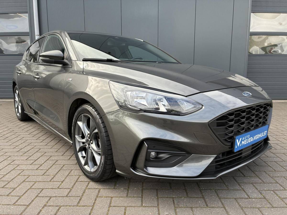 Ford Focus Ford Focus 1.0 125 PK EcoBoost ST Line Business | AIRCO | PDC | CAMERA | 124000 KM!!!