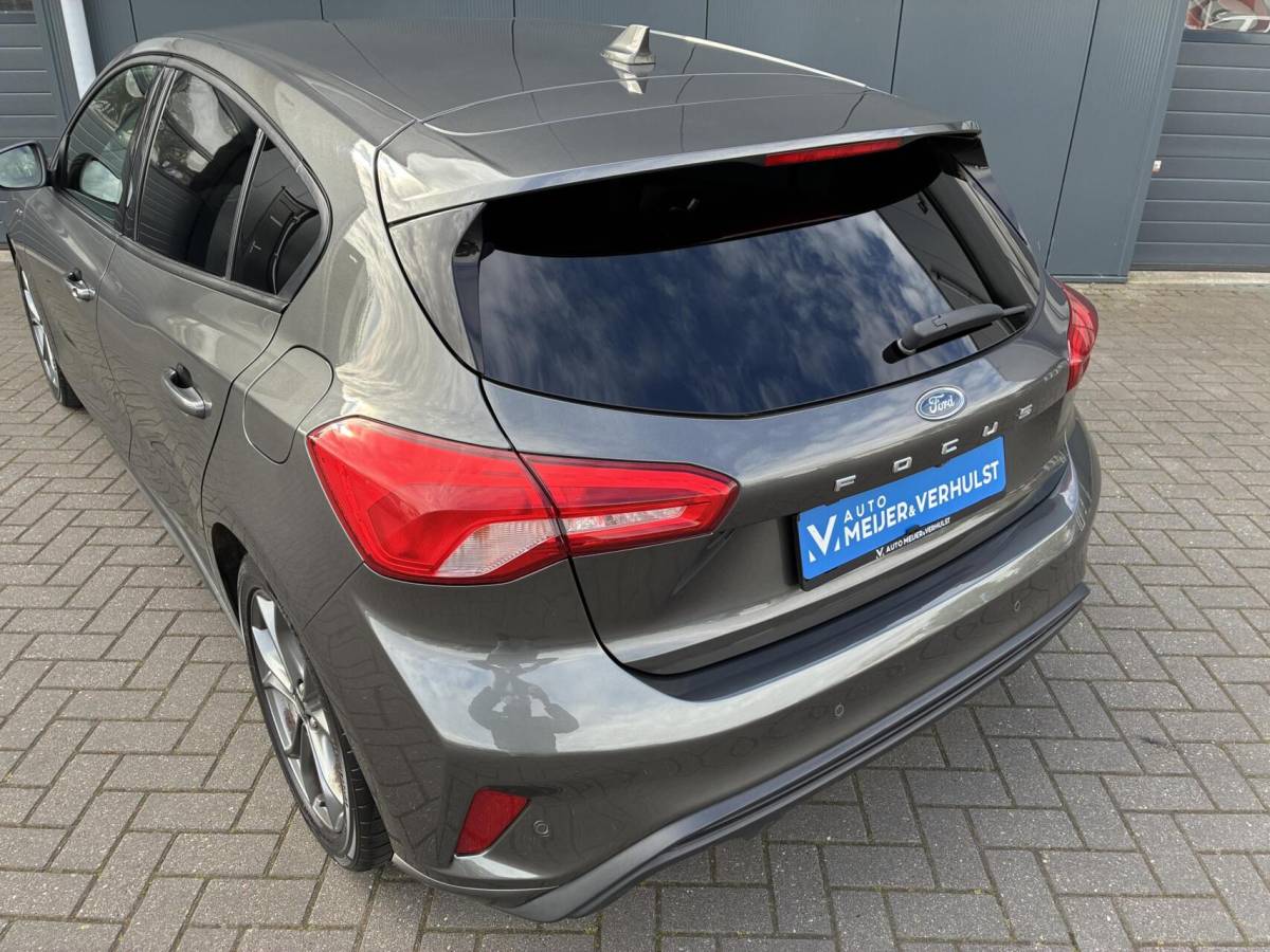 Ford Focus Ford Focus 1.0 125 PK EcoBoost ST Line Business | AIRCO | PDC | CAMERA | 124000 KM!!!