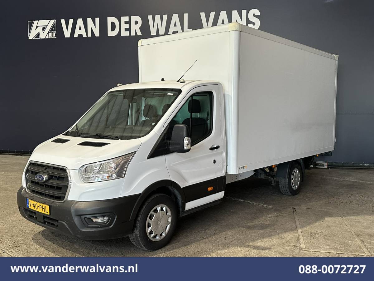 Ford Transit Ford Transit 2.0 TDCI 130pk Bakwagen L4.35m Laadklep Euro6 Airco | Camera | Cruisecontrol | Verwarmde voorruit Bijrijdersbank, 970kg laadvermogen