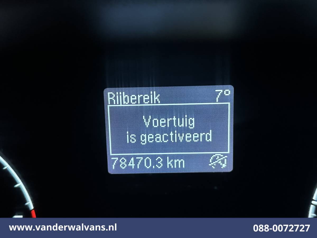 Ford Transit Ford Transit 2.0 TDCI 130pk Bakwagen L4.35m Laadklep Euro6 Airco | Camera | Cruisecontrol | Verwarmde voorruit Bijrijdersbank, 970kg laadvermogen