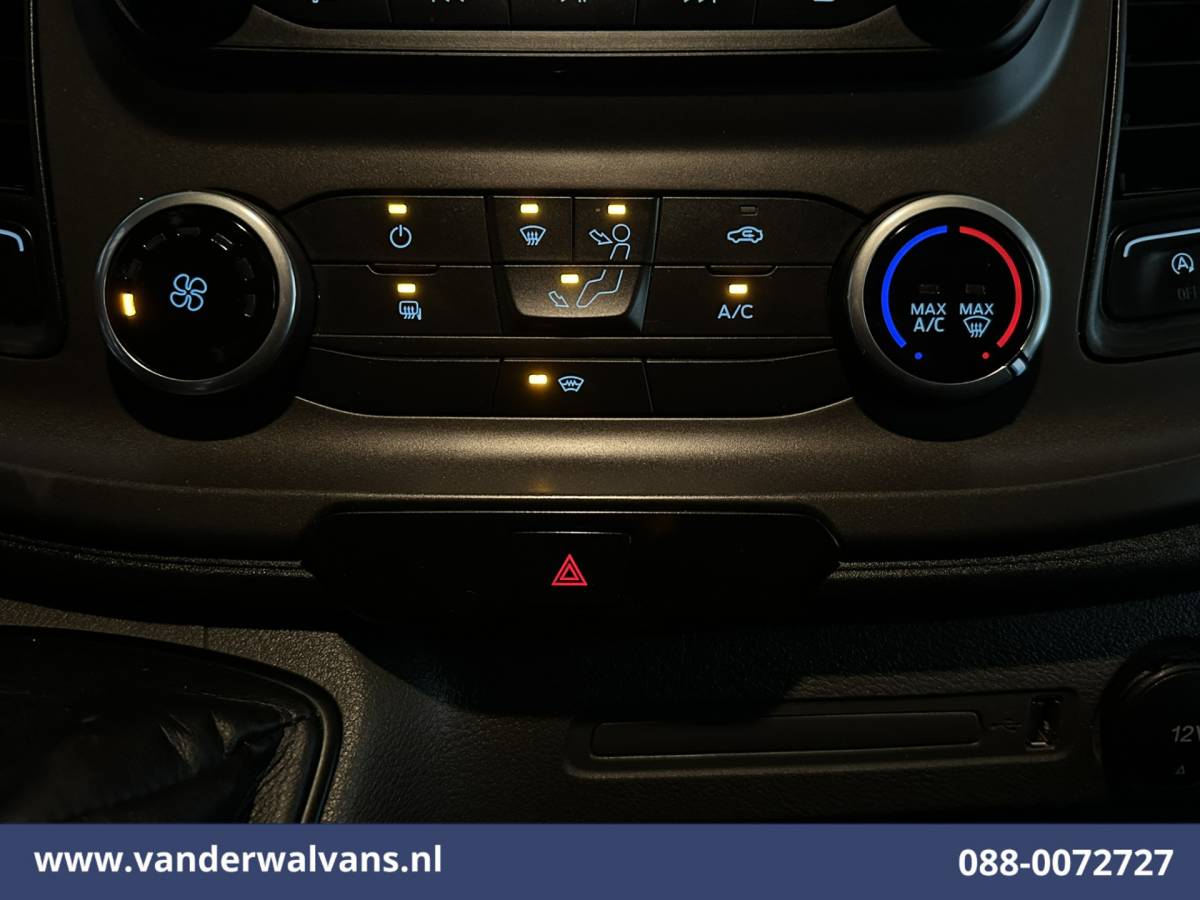 Ford Transit Ford Transit 2.0 TDCI 130pk Bakwagen L4.35m Laadklep Euro6 Airco | Camera | Cruisecontrol | Verwarmde voorruit Bijrijdersbank, 970kg laadvermogen