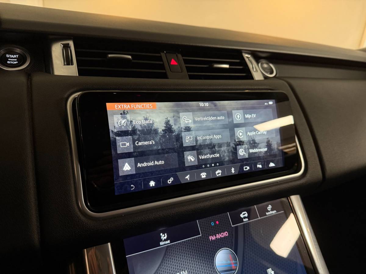 Land Rover Range Rover Sport Land Rover Range Rover Sport 2.0 P400e Dynamic *404PK!* Full-black|Carplay|Trekhaak|All-seasons