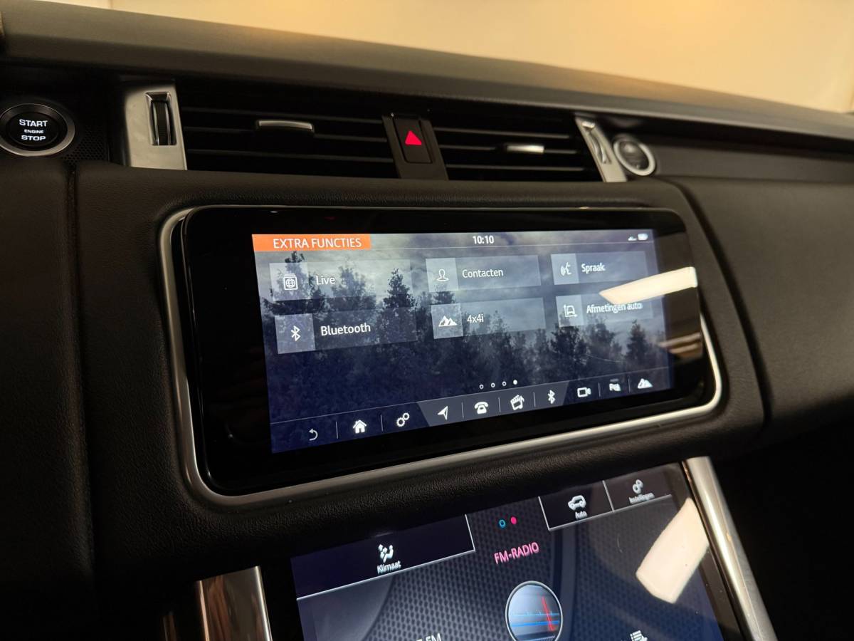 Land Rover Range Rover Sport Land Rover Range Rover Sport 2.0 P400e Dynamic *404PK!* Full-black|Carplay|Trekhaak|All-seasons