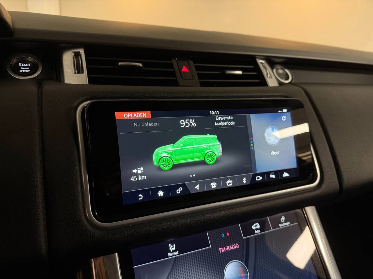 Land Rover Range Rover Sport Land Rover Range Rover Sport 2.0 P400e Dynamic *404PK!* Full-black|Carplay|Trekhaak|All-seasons
