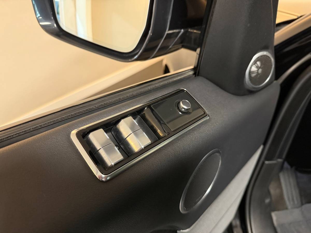 Land Rover Range Rover Sport Land Rover Range Rover Sport 2.0 P400e Dynamic *404PK!* Full-black|Carplay|Trekhaak|All-seasons