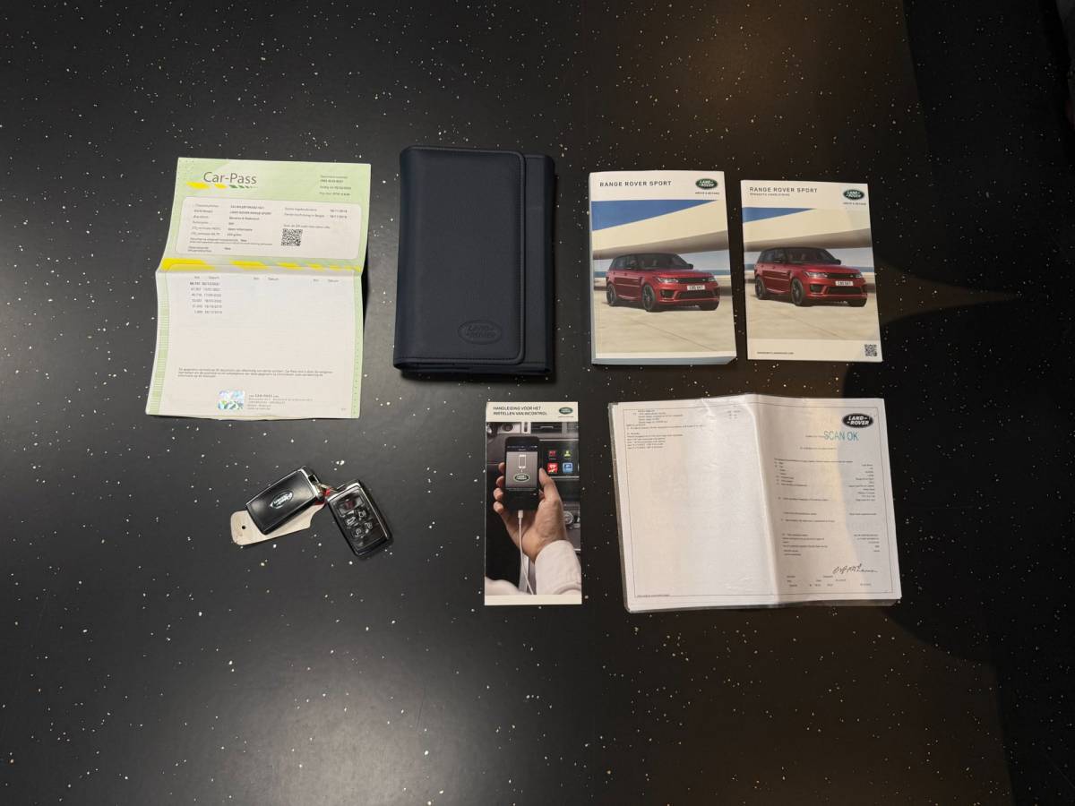 Land Rover Range Rover Sport Land Rover Range Rover Sport 2.0 P400e Dynamic *404PK!* Full-black|Carplay|Trekhaak|All-seasons