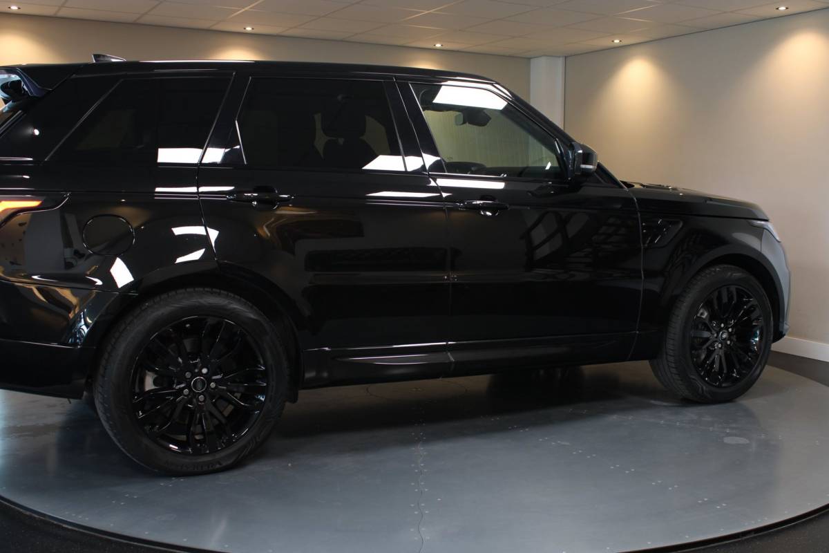 Land Rover Range Rover Sport Land Rover Range Rover Sport 2.0 P400e Dynamic *404PK!* Full-black|Carplay|Trekhaak|All-seasons