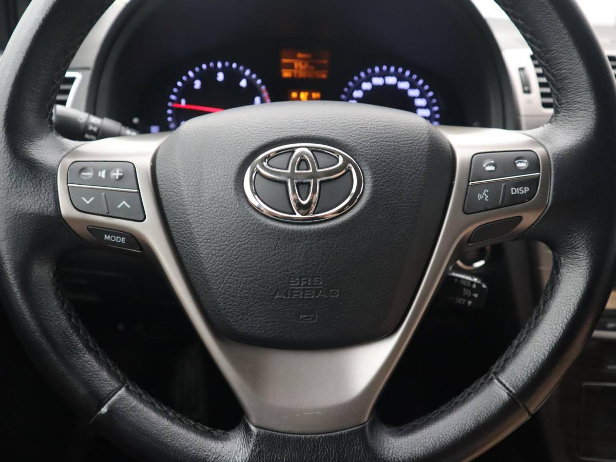 Toyota Avensis Toyota Avensis Wagon 2.0 D-4D Dynamic Business TREKHAAK / CAMERA / NAVI / CLIMA / BLUETOOTH / CRUISE