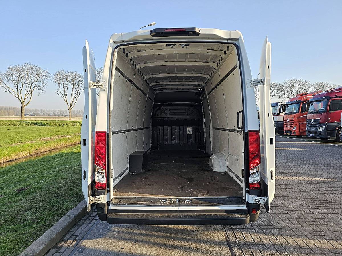 Iveco Daily IVECO DAILY 35S16 l4h2 navi camera ac!