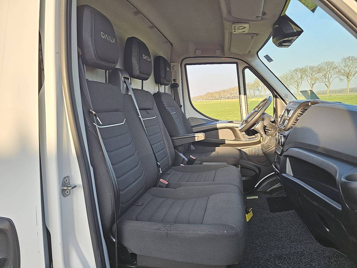 Iveco Daily IVECO DAILY 35S16 l4h2 navi camera ac!