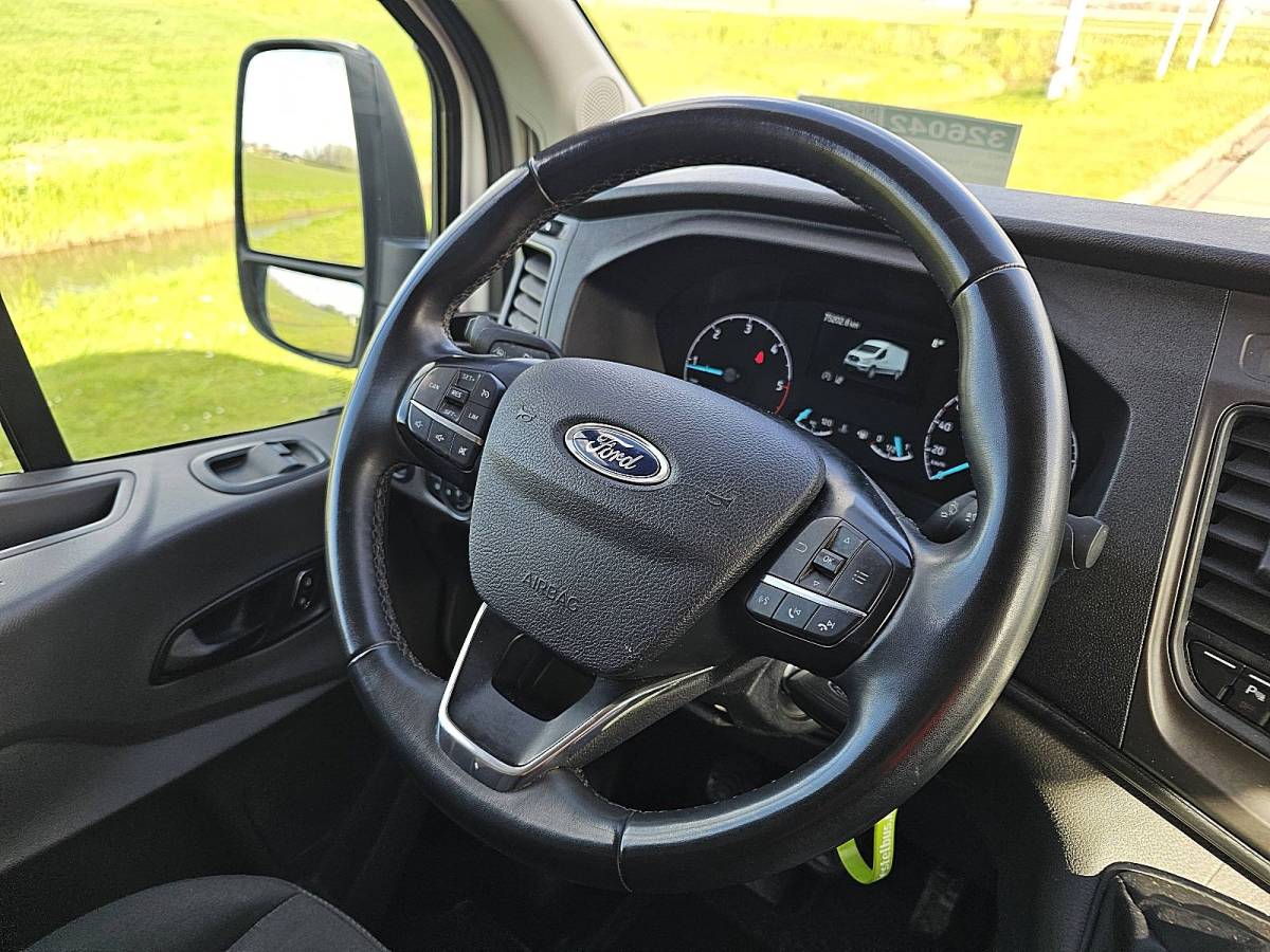 Ford Transit FORD TRANSIT 2.0 l2h2 euro6 trekhaak!