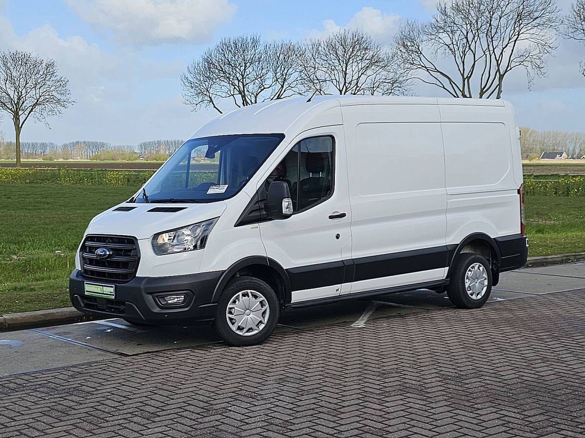Ford Transit FORD TRANSIT 2.0 l2h2 euro6 trekhaak!