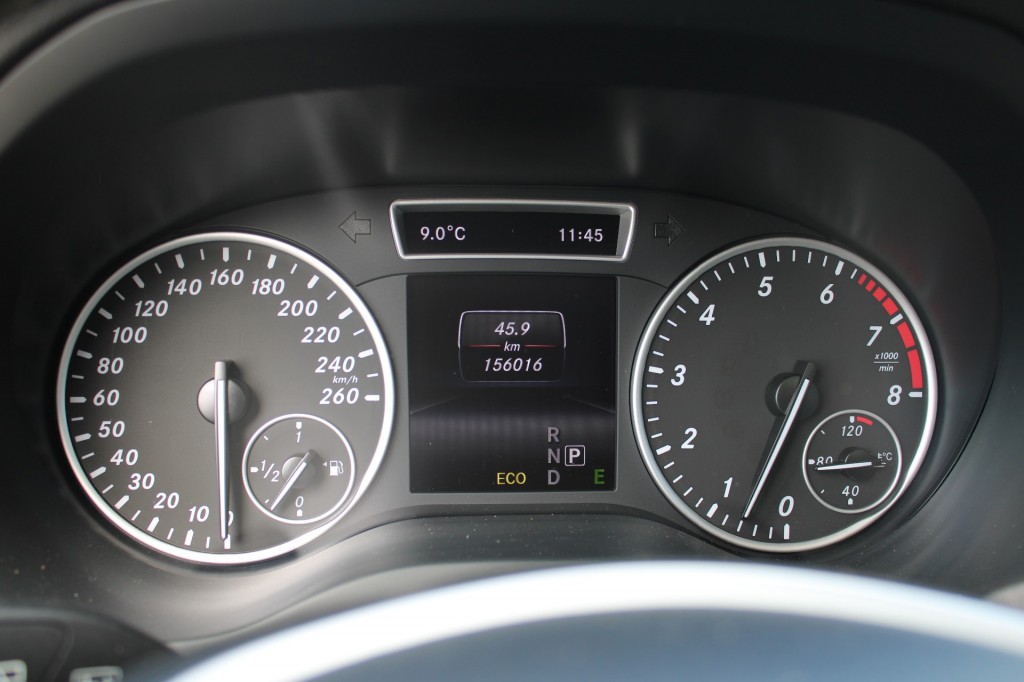Mercedes-Benz B-Klasse Mercedes-benz B-klasse B180 122pk Ambition automaat ECC/navi/PDC/pano-schuifdak