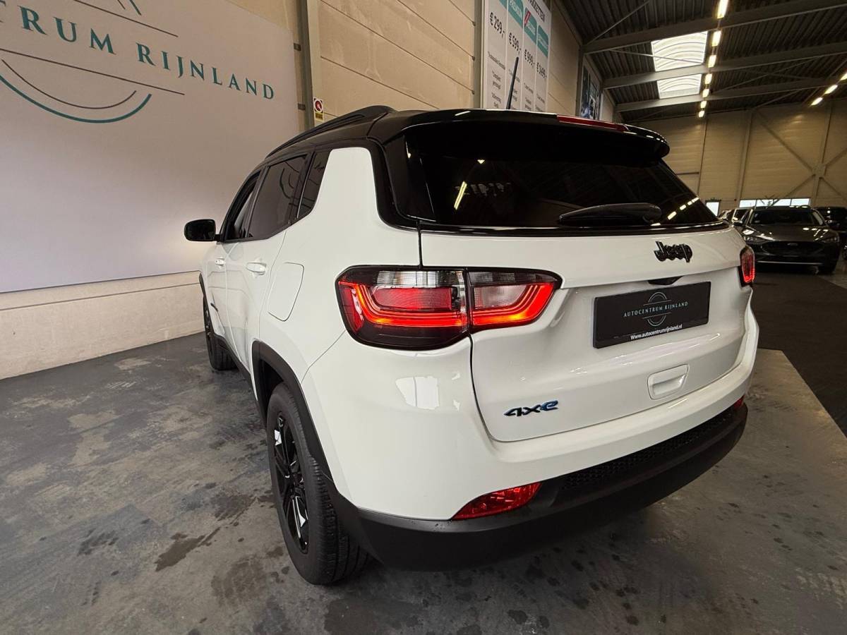 Jeep Compass Jeep Compass 4xe 240 PHEV Upland Automaat, Stoel/Stuur Verwarming, Camera