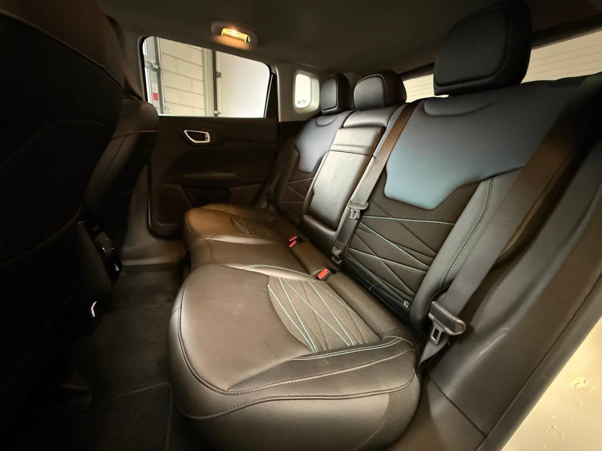 Jeep Compass Jeep Compass 4xe 240 PHEV Upland Automaat, Stoel/Stuur Verwarming, Camera