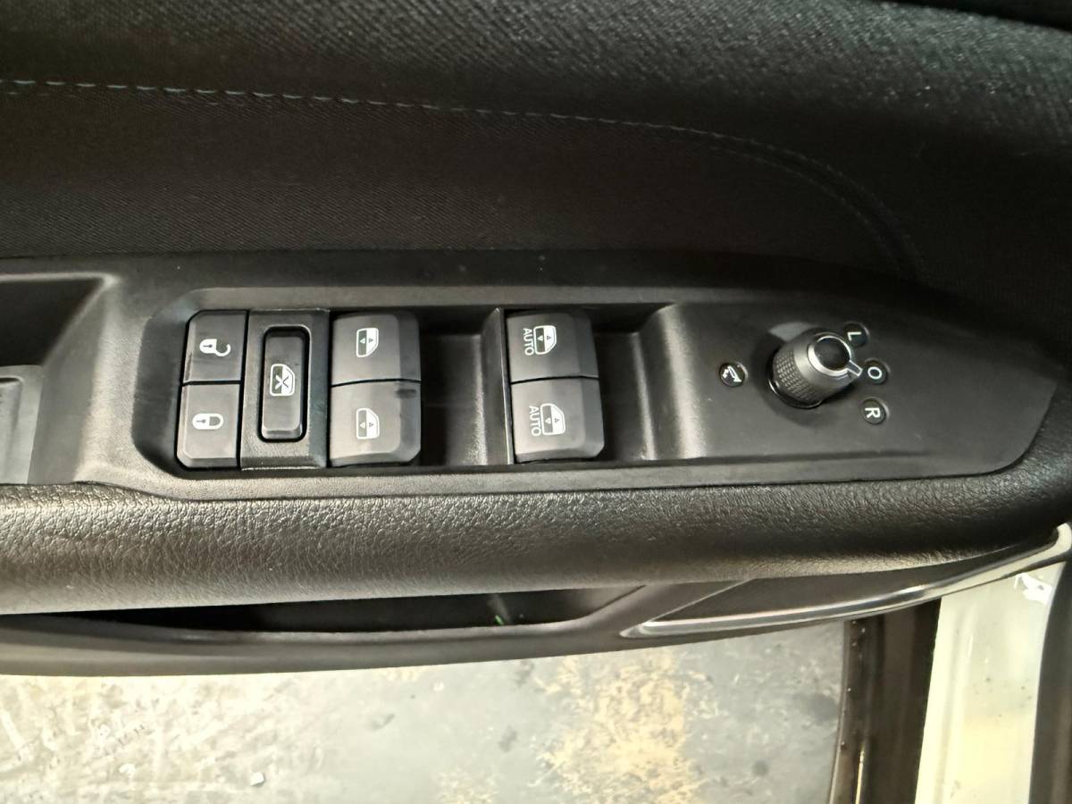 Jeep Compass Jeep Compass 4xe 240 PHEV Upland Automaat, Stoel/Stuur Verwarming, Camera