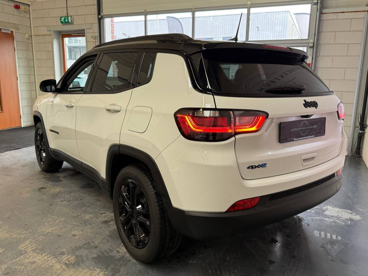 Jeep Compass Jeep Compass 4xe 240 PHEV Upland Automaat, Stoel/Stuur Verwarming, Camera