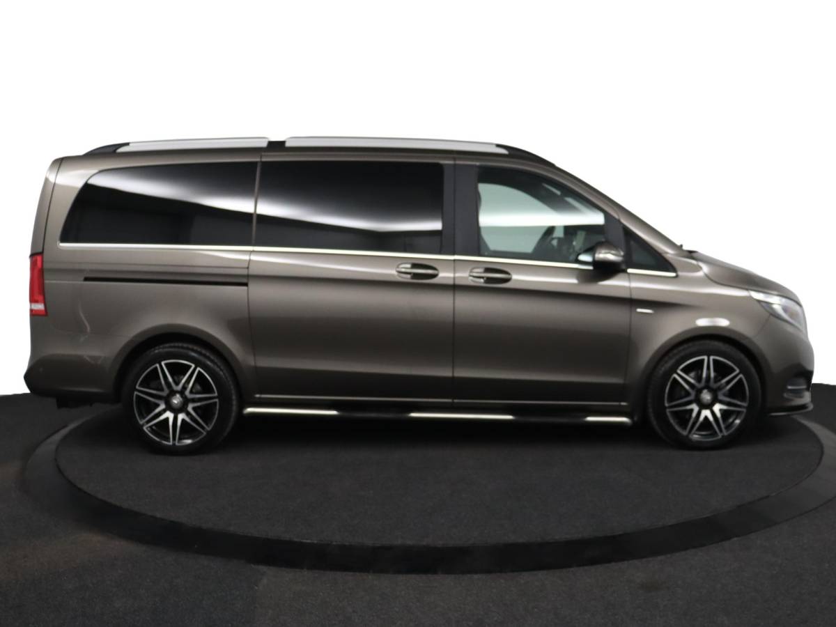 Mercedes-Benz V-Klasse Mercedes-Benz V-klasse 250d Lang DC Avantgarde | NAP | Rolstoelbus | 5+1 zitplaatsen | Luxe | Leder | ACC | 360° camera | Elekt. schuifdeuren | Burmester