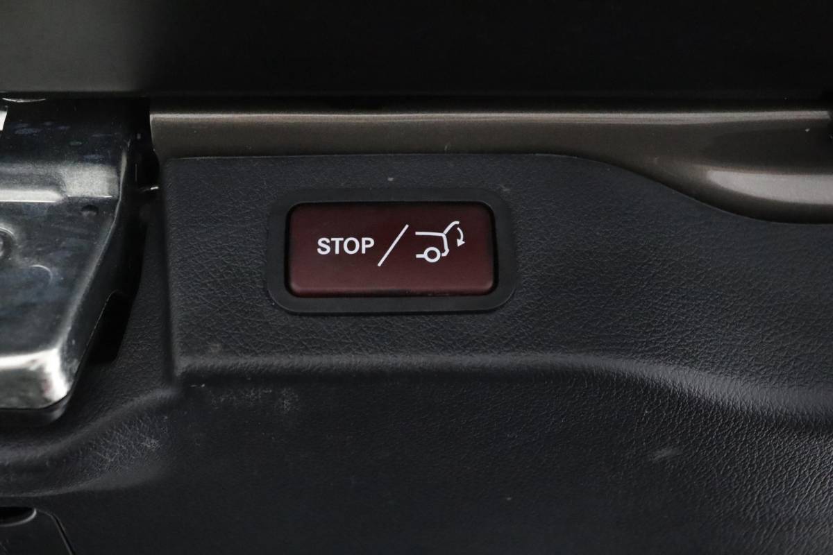 Mercedes-Benz V-Klasse Mercedes-Benz V-klasse 250d Lang DC Avantgarde | NAP | Rolstoelbus | 5+1 zitplaatsen | Luxe | Leder | ACC | 360° camera | Elekt. schuifdeuren | Burmester