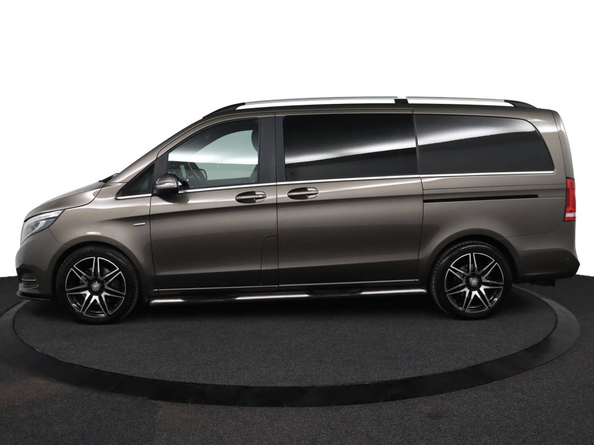 Mercedes-Benz V-Klasse Mercedes-Benz V-klasse 250d Lang DC Avantgarde | NAP | Rolstoelbus | 5+1 zitplaatsen | Luxe | Leder | ACC | 360° camera | Elekt. schuifdeuren | Burmester