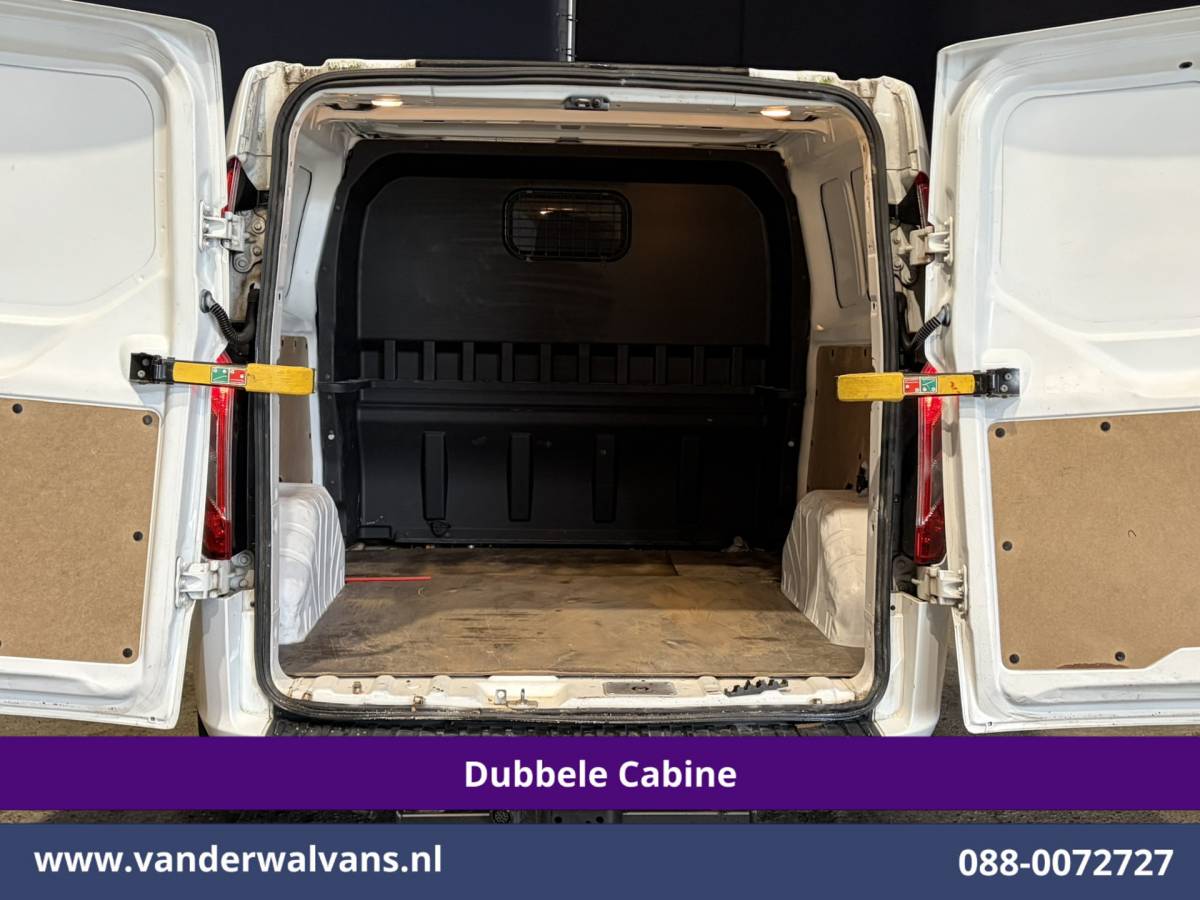 Ford Transit Custom Ford Transit Custom 2.0 TDCI 130pk L2H1 Dubbele Cabine Euro6 Airco | 6-Zits | LED | Cruisecontrol | Trekhaak Parkeersensoren, Verwarmde voorruit