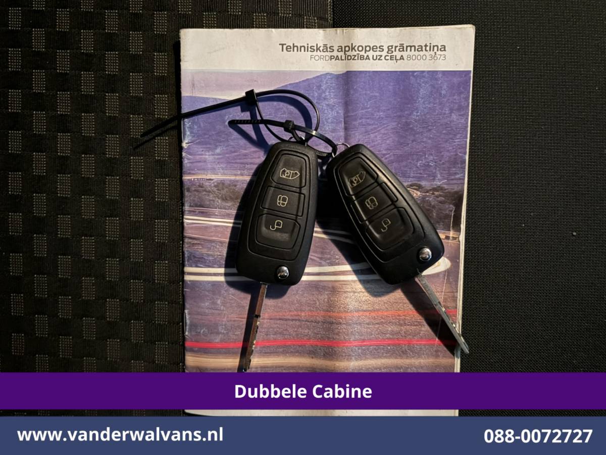 Ford Transit Custom Ford Transit Custom 2.0 TDCI 130pk L2H1 Dubbele Cabine Euro6 Airco | 6-Zits | LED | Cruisecontrol | Trekhaak Parkeersensoren, Verwarmde voorruit