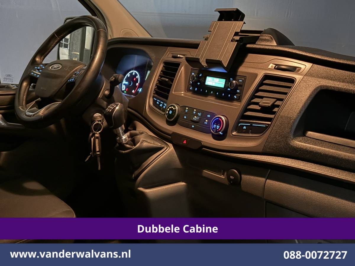 Ford Transit Custom Ford Transit Custom 2.0 TDCI 130pk L2H1 Dubbele Cabine Euro6 Airco | 6-Zits | LED | Cruisecontrol | Trekhaak Parkeersensoren, Verwarmde voorruit