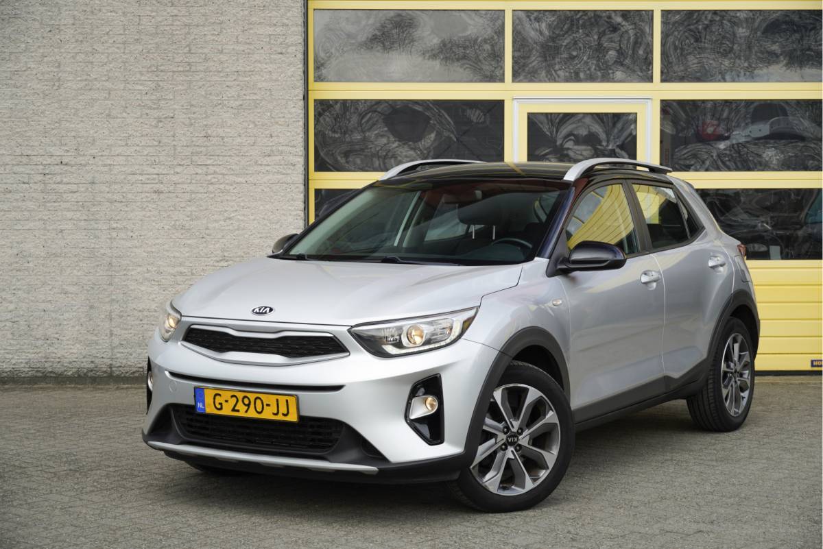 Kia Stonic Kia Stonic 1.0 T-GDi DynamicLine BJ2019 Lmv 17″ | Led | Pdc | Achteruitrijcamera | Apple carplay | Navi | Airco | Cruise control | Getint glas | Zwart dak