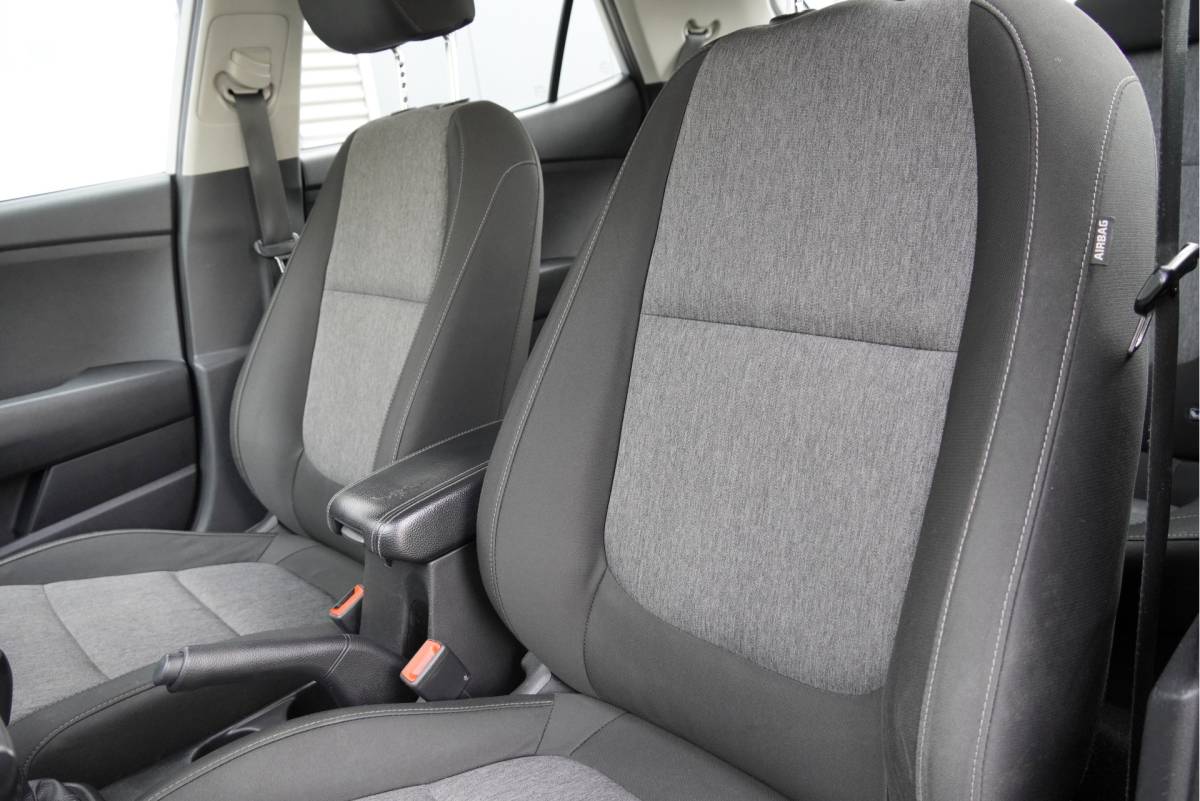 Kia Stonic Kia Stonic 1.0 T-GDi DynamicLine BJ2019 Lmv 17″ | Led | Pdc | Achteruitrijcamera | Apple carplay | Navi | Airco | Cruise control | Getint glas | Zwart dak