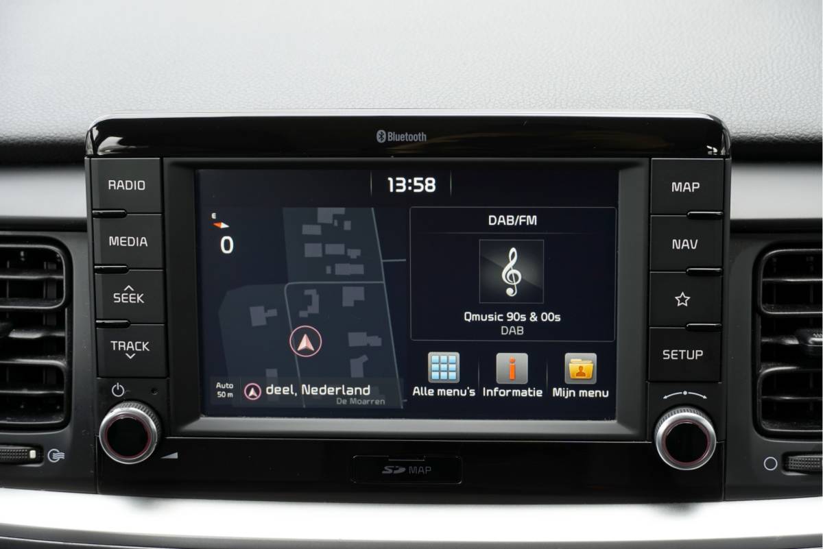 Kia Stonic Kia Stonic 1.0 T-GDi DynamicLine BJ2019 Lmv 17″ | Led | Pdc | Achteruitrijcamera | Apple carplay | Navi | Airco | Cruise control | Getint glas | Zwart dak