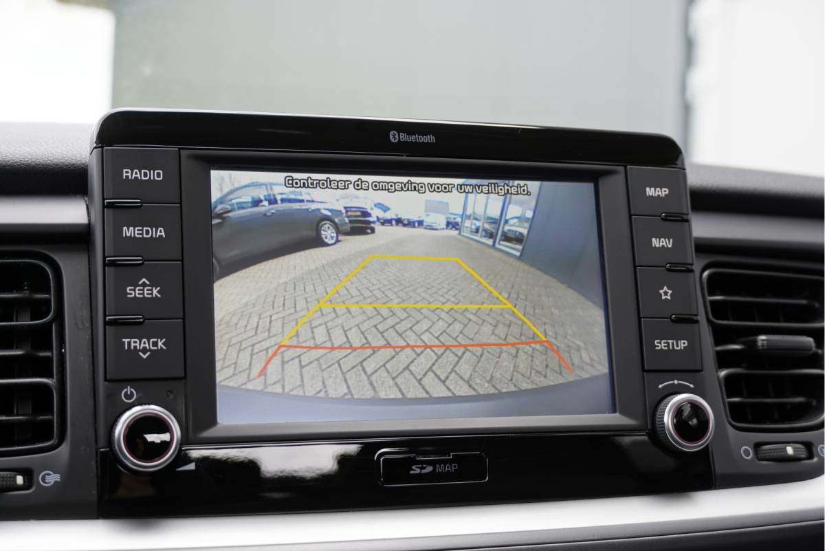 Kia Stonic Kia Stonic 1.0 T-GDi DynamicLine BJ2019 Lmv 17″ | Led | Pdc | Achteruitrijcamera | Apple carplay | Navi | Airco | Cruise control | Getint glas | Zwart dak